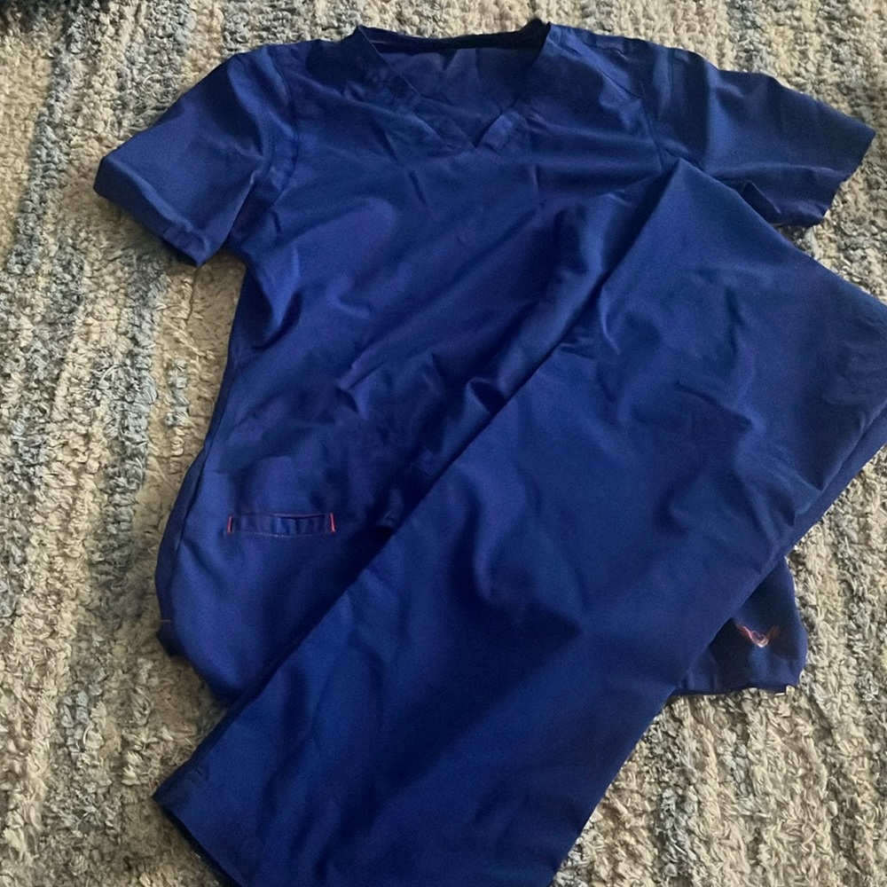 Smitten Scrub Set